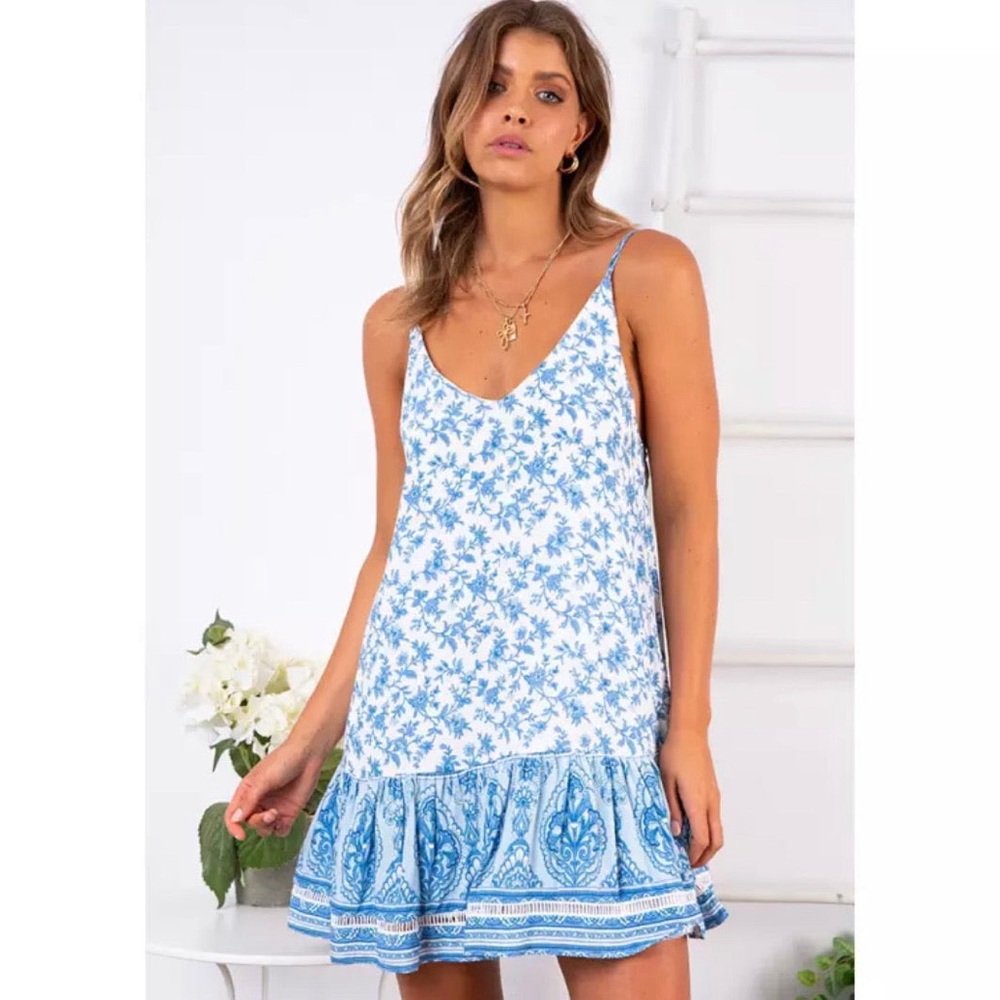 NWT! Erica Strappy Dress in Floral (Baby Blue)